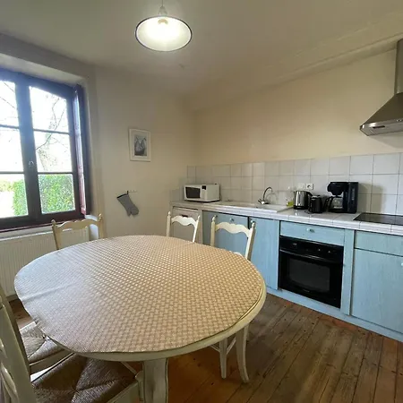 Holiday home Maison De Caractere Avec Piscine, 8 Pers, Proche Puy Du Fou Et Nantes - Fr-1-426-137 *